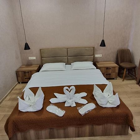 Hotel Sweet Night Stepantsminda Exterior foto