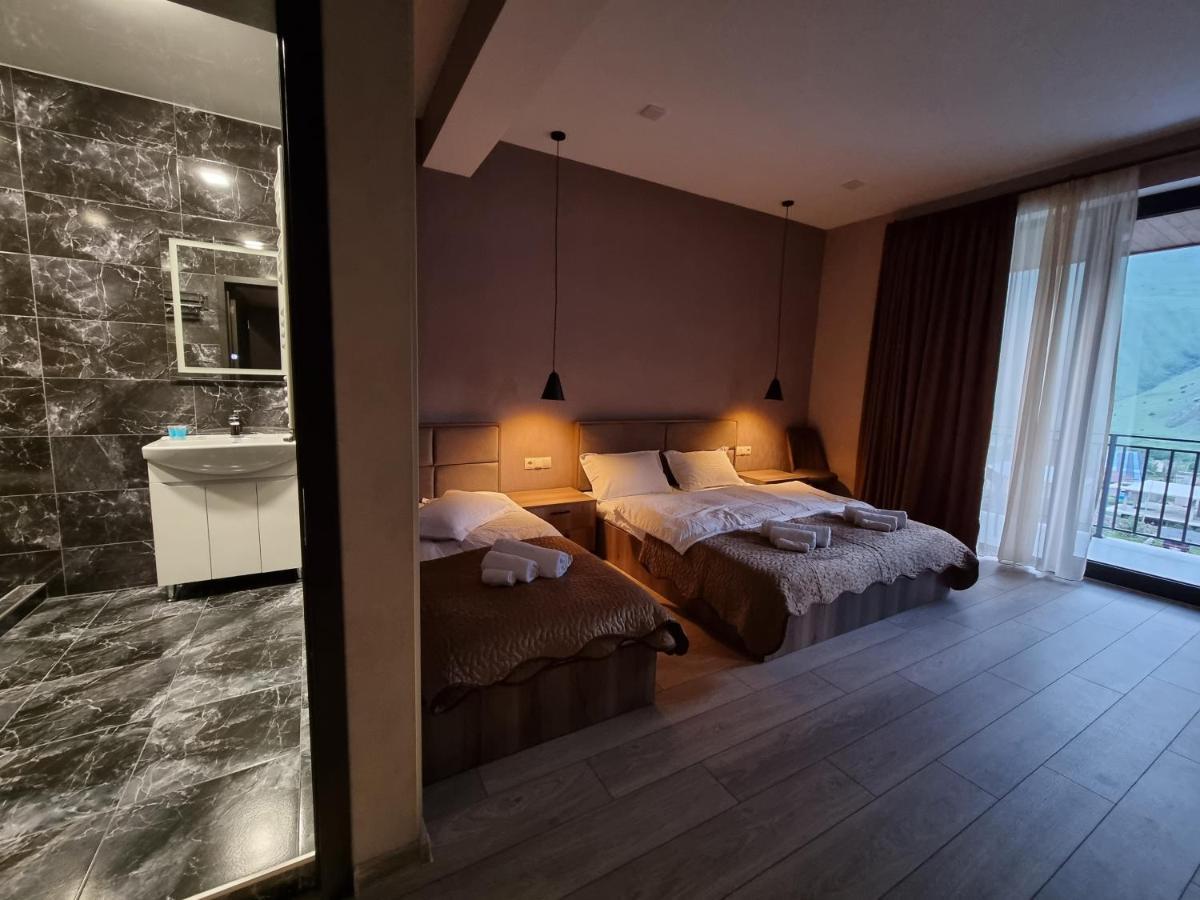 Hotel Sweet Night Stepantsminda Exterior foto