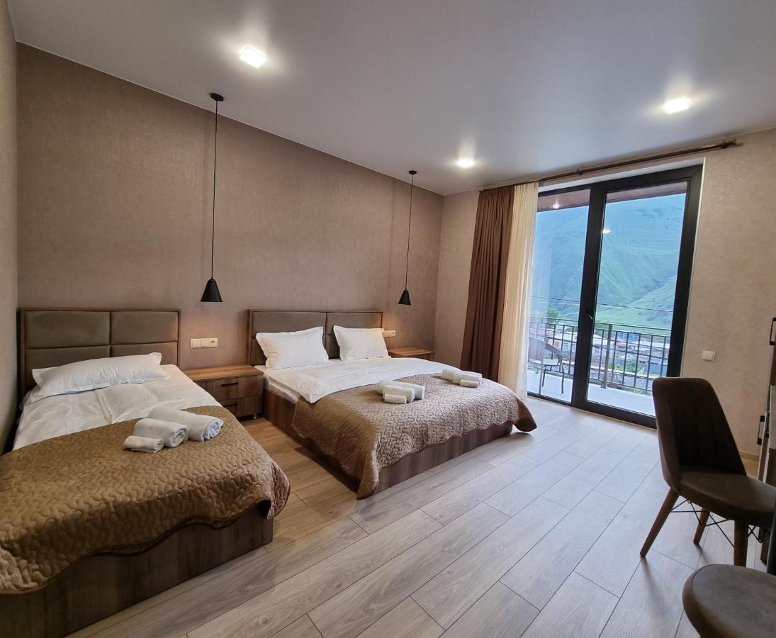 Hotel Sweet Night Stepantsminda Exterior foto