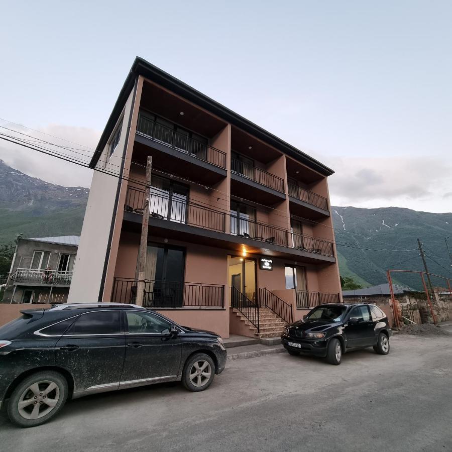 Hotel Sweet Night Stepantsminda Exterior foto