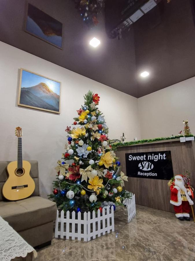 Hotel Sweet Night Stepantsminda Exterior foto