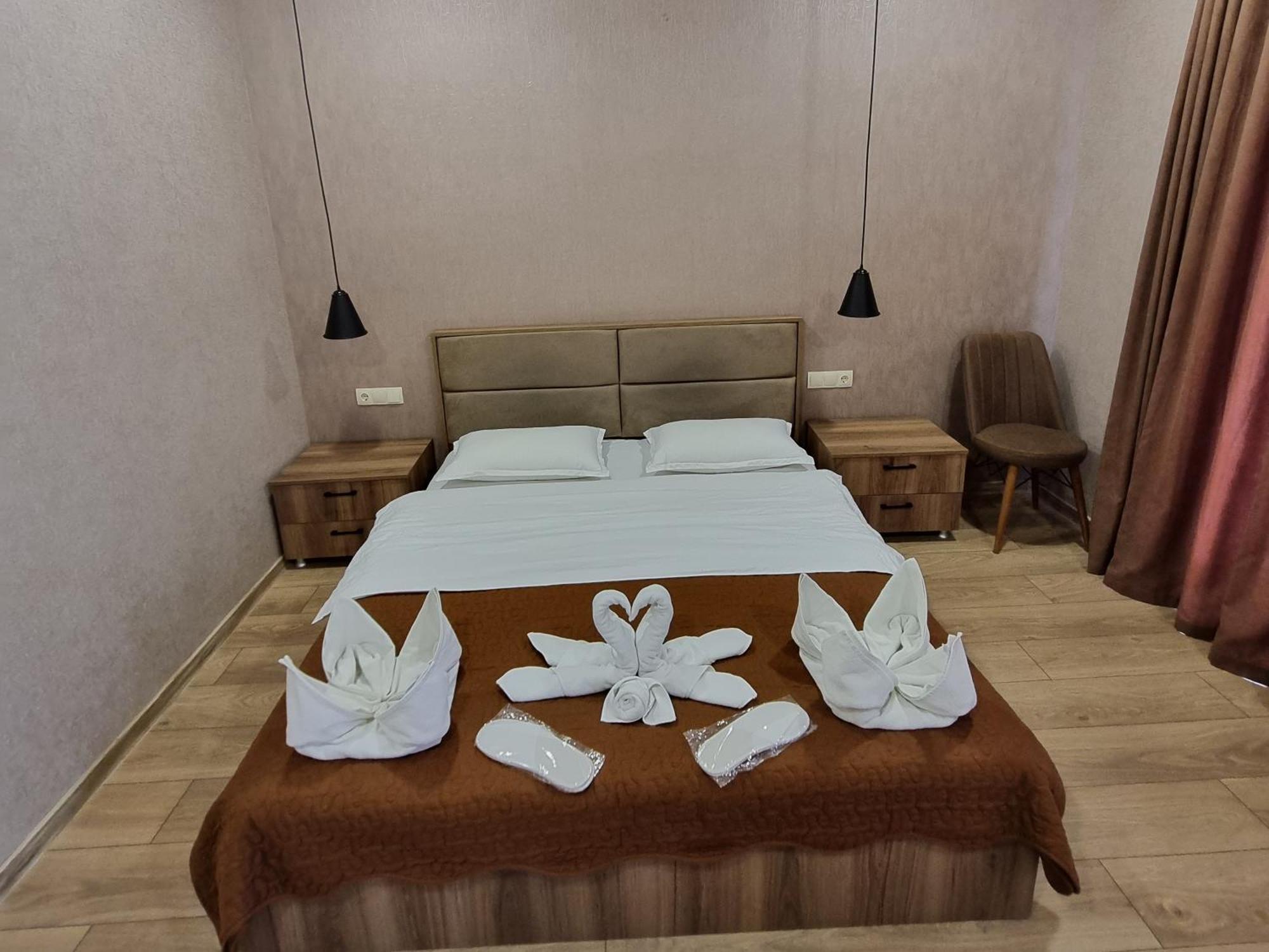 Hotel Sweet Night Stepantsminda Exterior foto