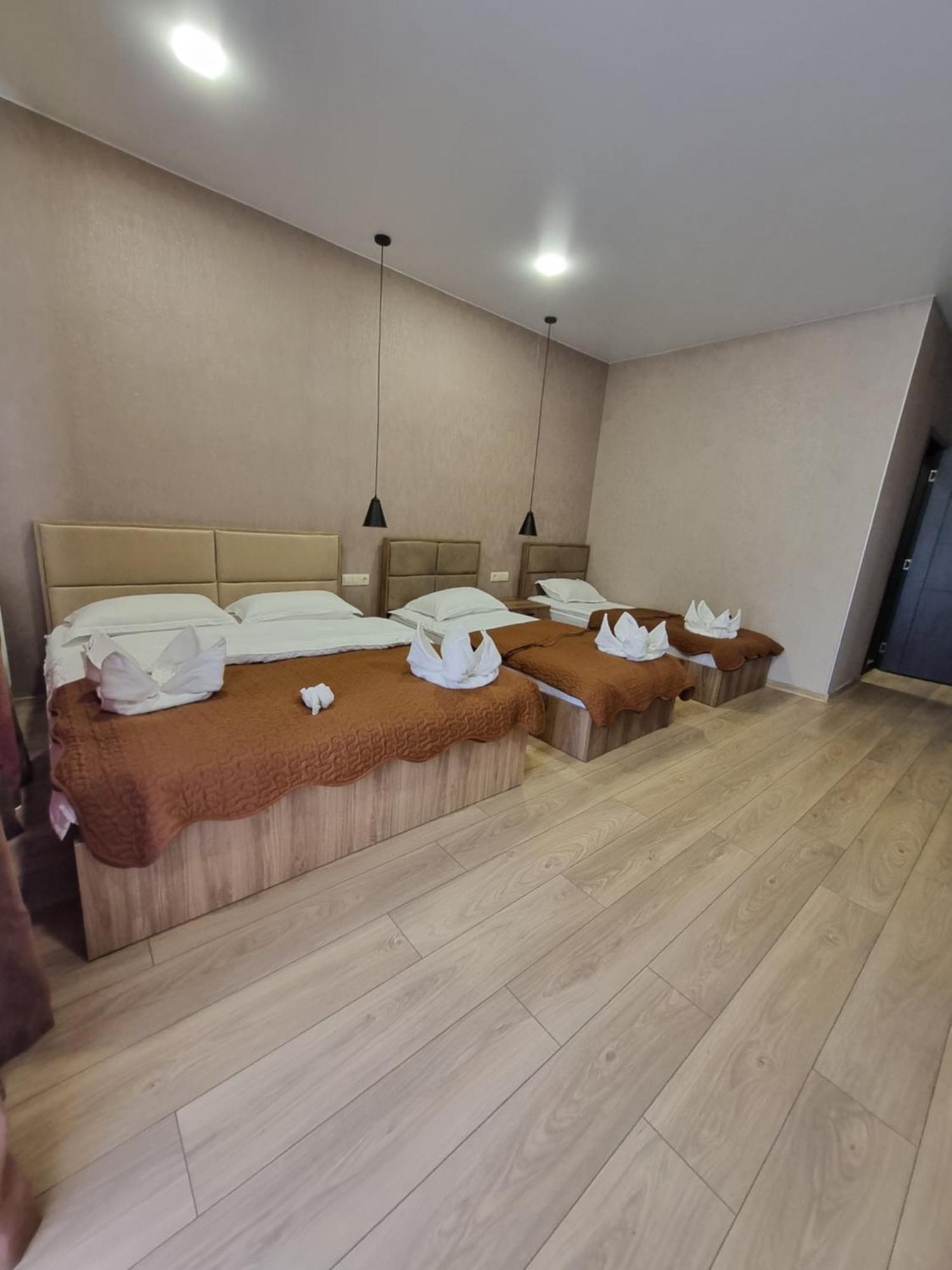 Hotel Sweet Night Stepantsminda Exterior foto
